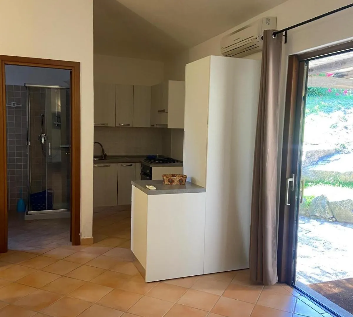 Aparthotel Domus Liscia Di Vacca