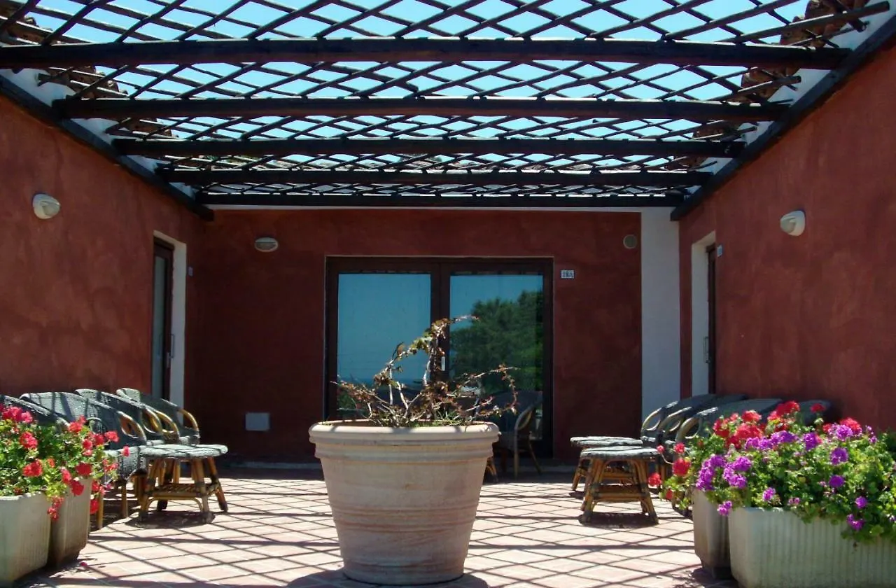 ***  Aparthotel Domus Liscia Di Vacca Italie