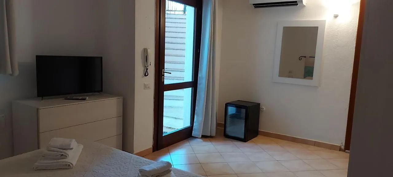 Aparthotel Domus Liscia Di Vacca