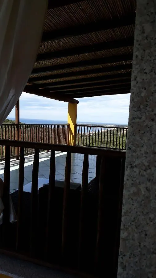 Aparthotel Domus Liscia Di Vacca