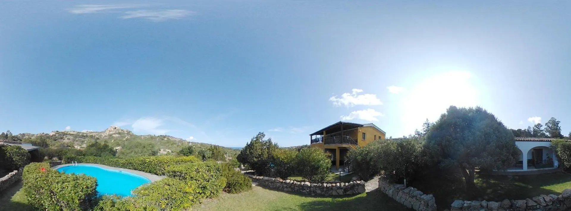 Aparthotel Domus Liscia Di Vacca